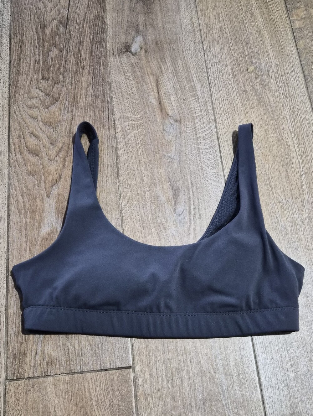 Vuori Daily Charcoal Dark Grey Bra With Padding Size Medium